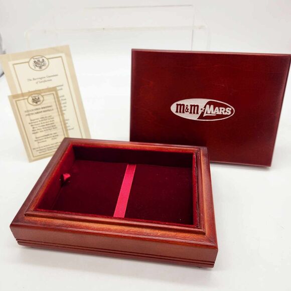 Barrington M&M Mars Advertisement Engraved Wood Pen Box EMPTY BOX NO PENS - Picture 1 of 10